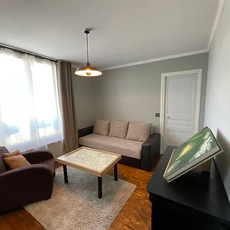 Dans Maison De Ville, Proche Stade De France Et Salon Du Bourget * לה קורנב
